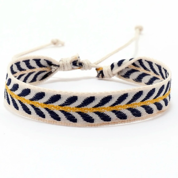 Set of 5 Friendship Bracelets from FP - Picture 7 of 7